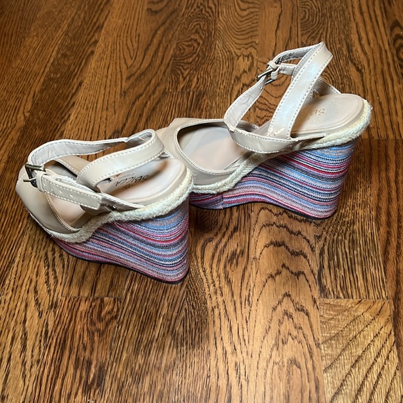 SBICCA OF CALIFORNIA women’s size 6 wedge heel - Picture 4 of 7